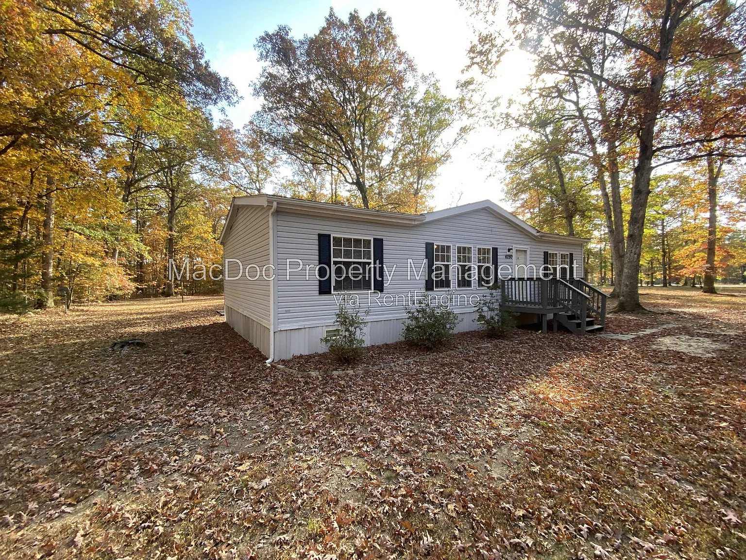 3 bed, 2.0 bath, 1344 sqft, $1,895 — Photo 2