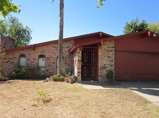 8023 Streamside Dr, Houston, TX 77088