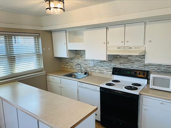 4th image of 6605 Poplar Ave #6605