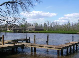 20946 Diversion Canal Rd, Maurapas, LA 70449