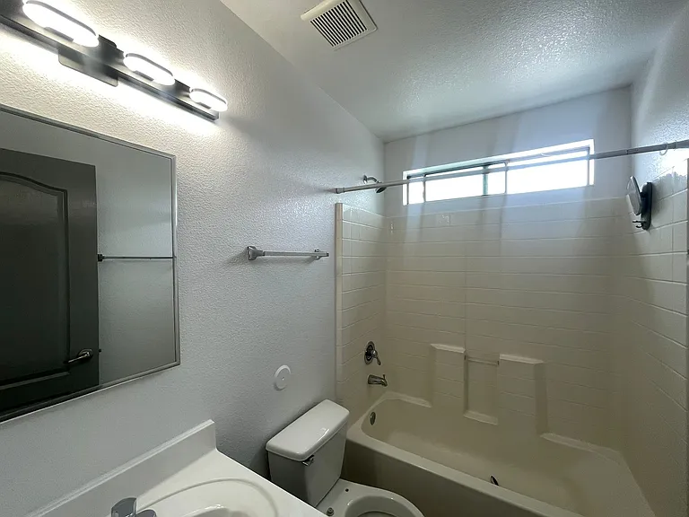 14304 Gil Reyes Dr #D — Photo 21