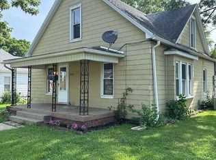 948 S 5th St, Clinton, IN 47842