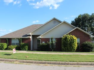 1203 N 11th St, Barling, AR 72923