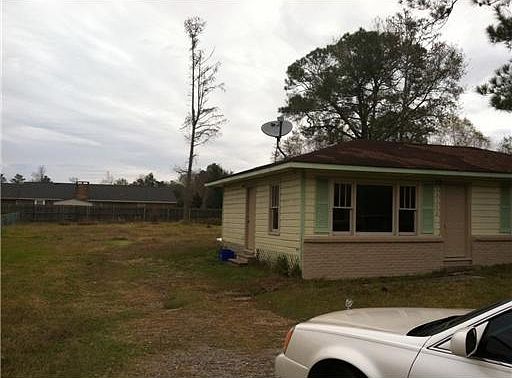 1st image of 16170 Crestview Dr