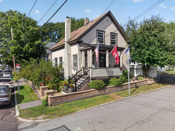 103 B St, Lowell, MA 01851