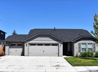 1581 NW 18th St, Redmond, OR 97756