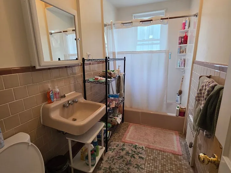 202 Rawson Rd #D1 — Photo 24