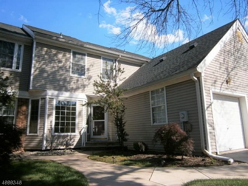 1st image of 41 Myrtle Ct