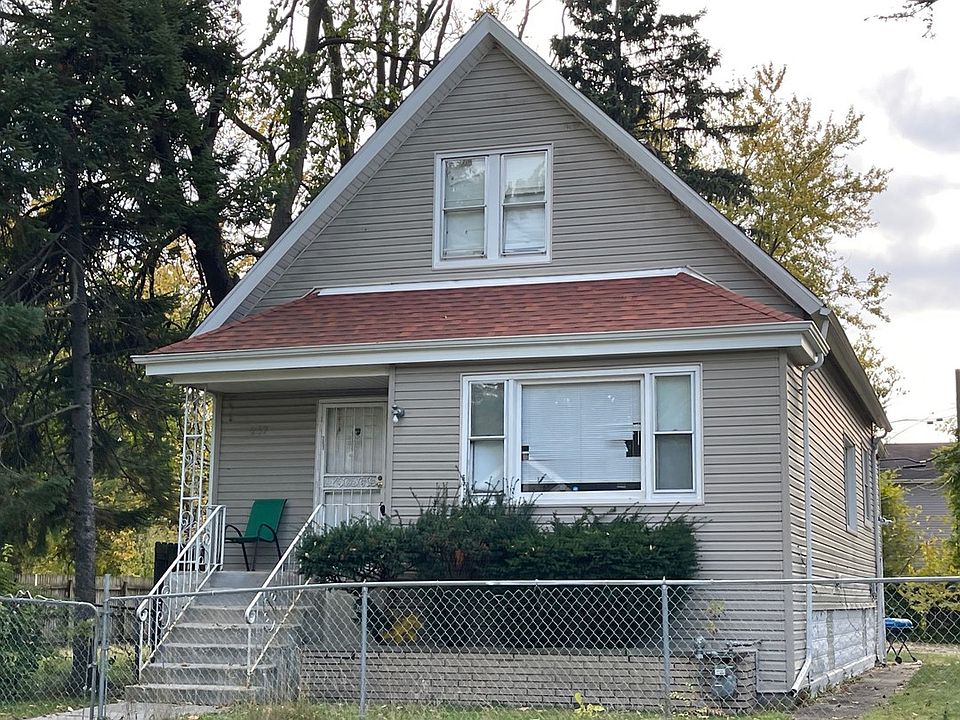 2nd image of 257 W 118th St