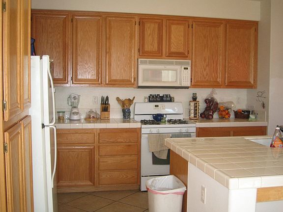 3rd image of 36191 Tahoe St