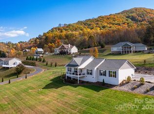 605 Red Bank Rd, Waynesville, NC 28786
