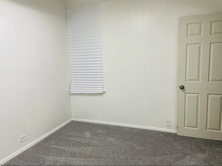 6533 Regent St — Photo 21