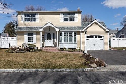 1st image of 335 Oakwood Ave