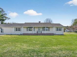 47 Hill St, Onancock, VA 23417