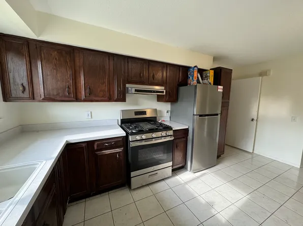 2674 Maywood Rd, Columbus, OH 43232