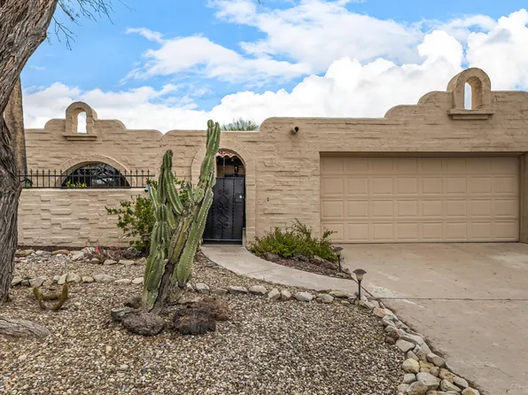 810 N Camino Santiago, Tucson, AZ 85745