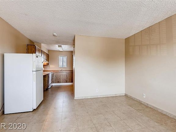 5th image of 797 E Harmon Ave APT 26