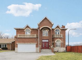 3300 N Albion St, Lincolnwood, IL 60712