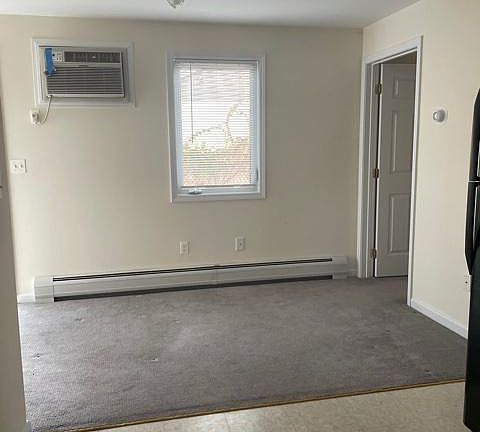 4th image of 95 Cannon Ave #2