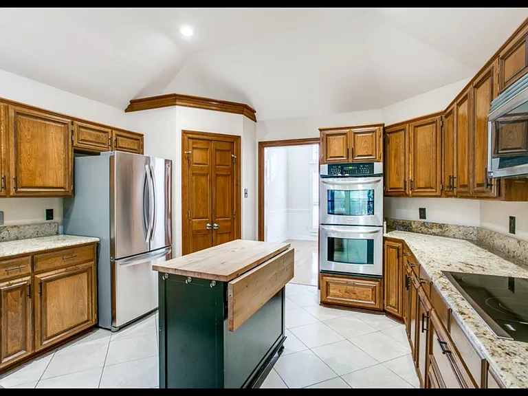 7921 Kendra Ln — Photo 22