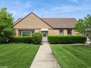 4621 Scott St, Schiller Park, IL