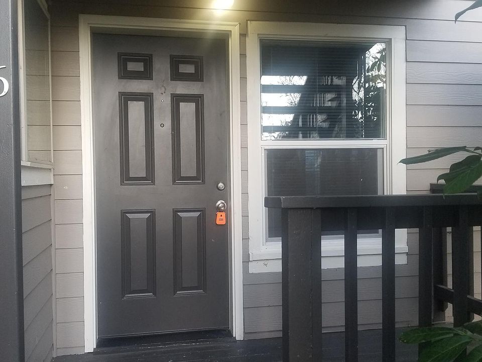 1st image of 518 W Oregon Ave #6