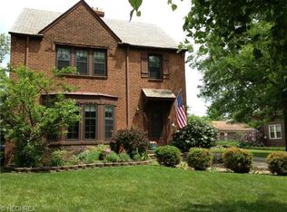 3613 Strandhill Rd, Shaker Heights, OH 44122
