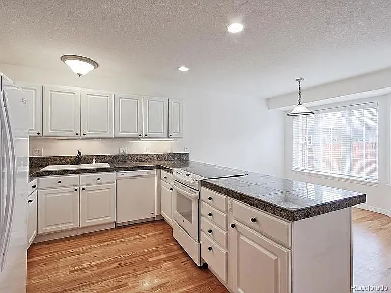 112 S Garfield St — Photo 12