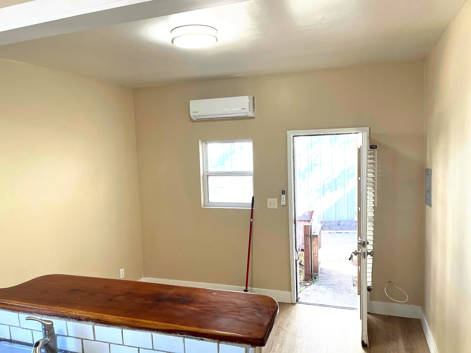 1 bed, 550 sqft, $1,550 — Photo 3