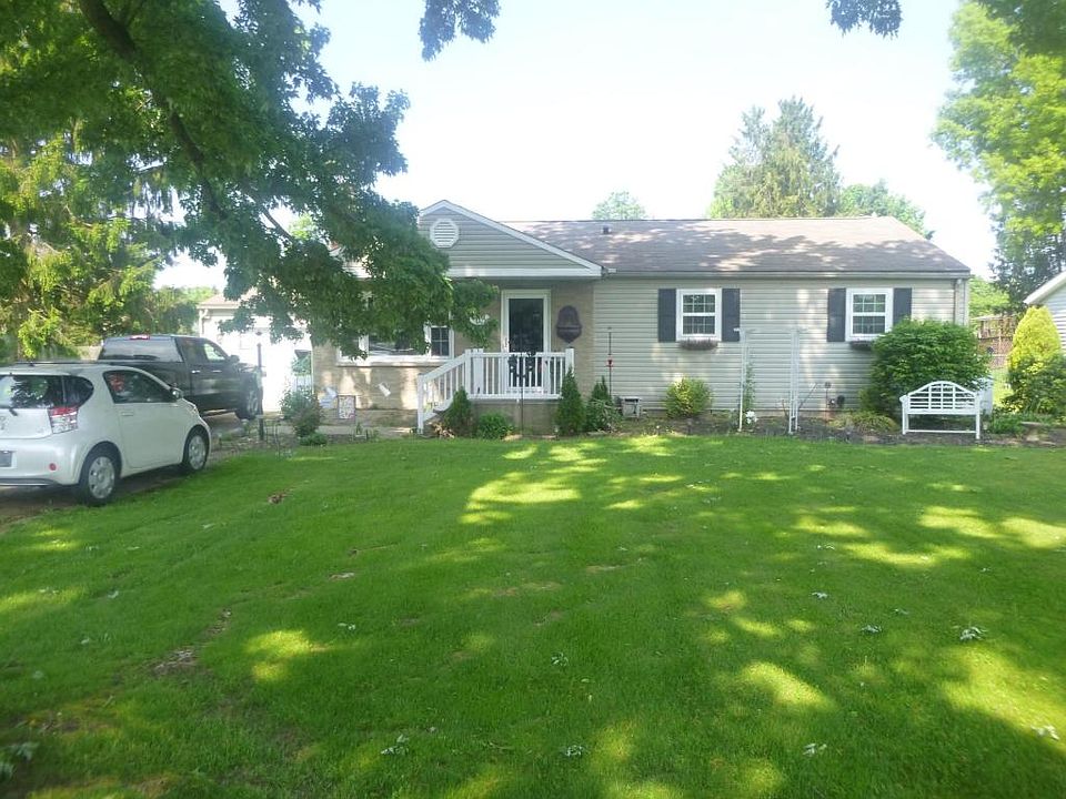 1st image of 113 Greer Dr W