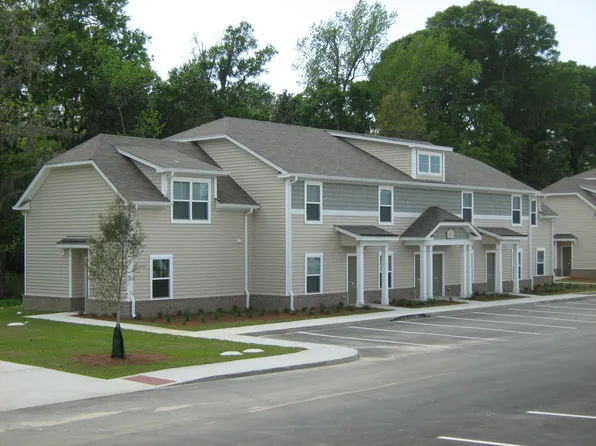 The Preserve and Retreat at Henderson Lake