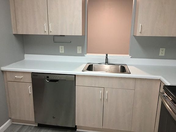 5th image of 4 Marc Dr APT 4C5