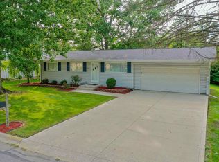 876 Sunset Dr, Wabash, IN 46992