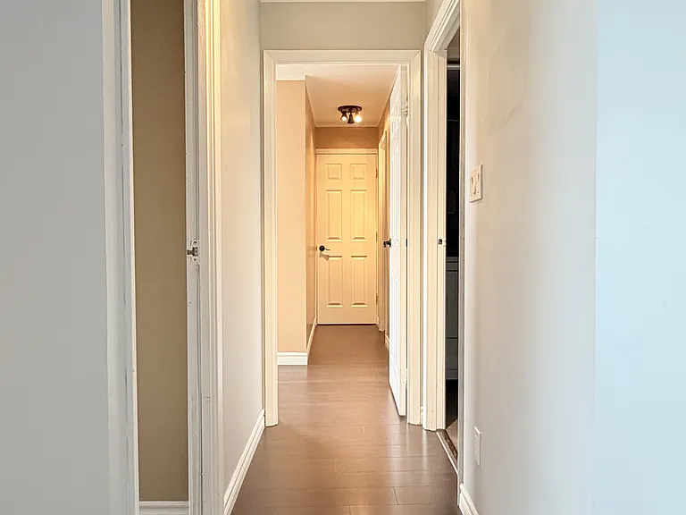 515 Riverside Dr W #703 — Photo 9