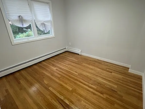 3524 Cambridge Avenue image 8 of 10