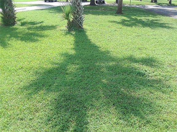 3rd image of 93 Country Gardens Dr