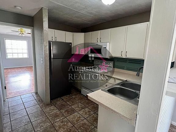 4th image of 3000 Buffalo Gap Rd #B