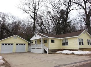 8403 Brower Lake Dr NE, Rockford, MI 49341