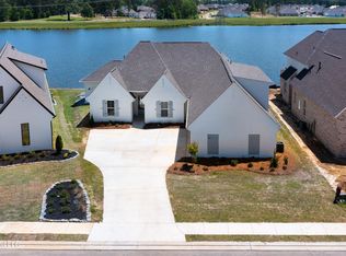 138 Herons Bay Cir, Madison, MS 39110