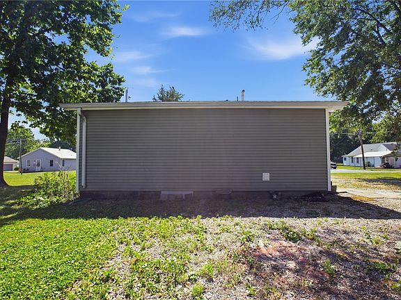 5th image of 217 W Vine Ave
