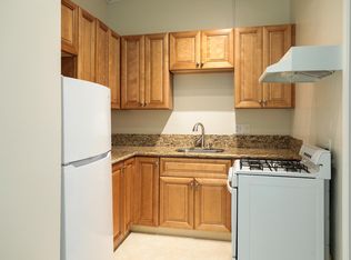 3325 Alma St, Palo Alto, CA 94306