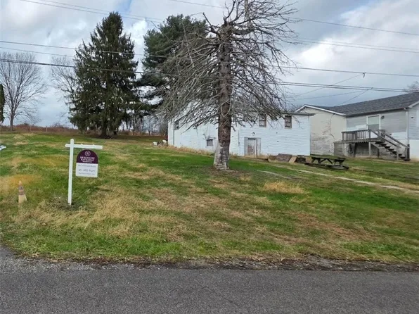 112 Mancha St N, Eighty Four, PA 15330