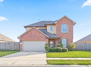 524 Cautillion Dr, Youngsville, LA 70592
