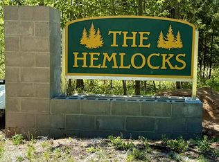 8787 Hemlock Hill Dr #14, Traverse City, MI 49685