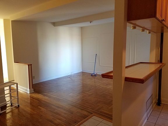 3rd image of 45-16 44th St #5F