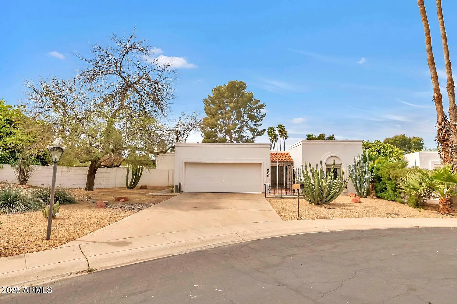 2 bed, 2.0 bath, 1869 sqft, $2,500 — Photo 1