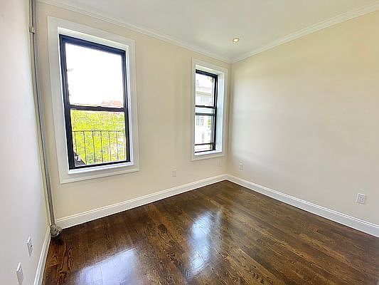 5th image of 329 Union St APT 2A