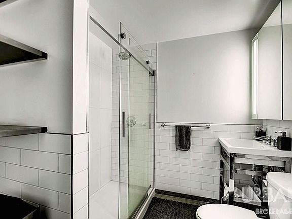 3rd image of 123 Bank St #140A