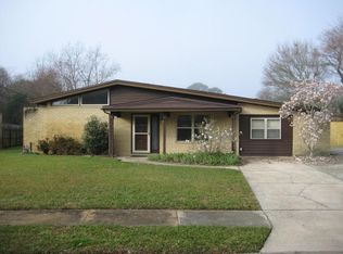 160 Brewer Cir, Mary Esther, FL 32569