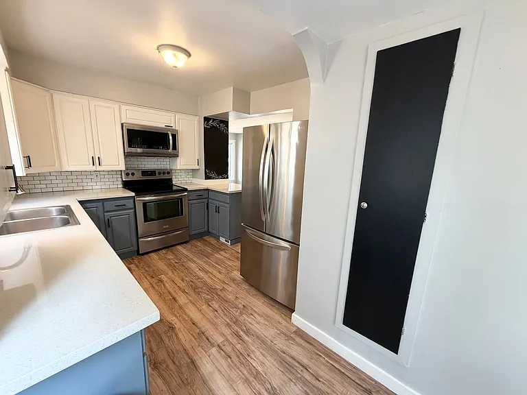 9216 N Portsmouth Ave — Photo 10